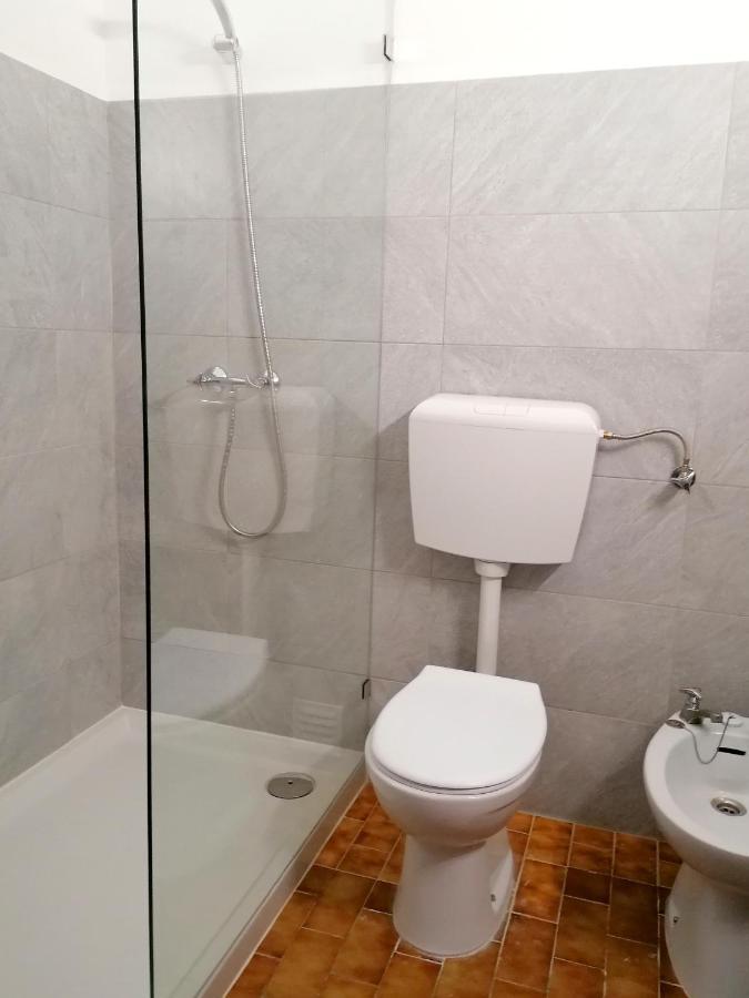 Ema'S Beach And Nightlife House Apartment Lagos Luaran gambar