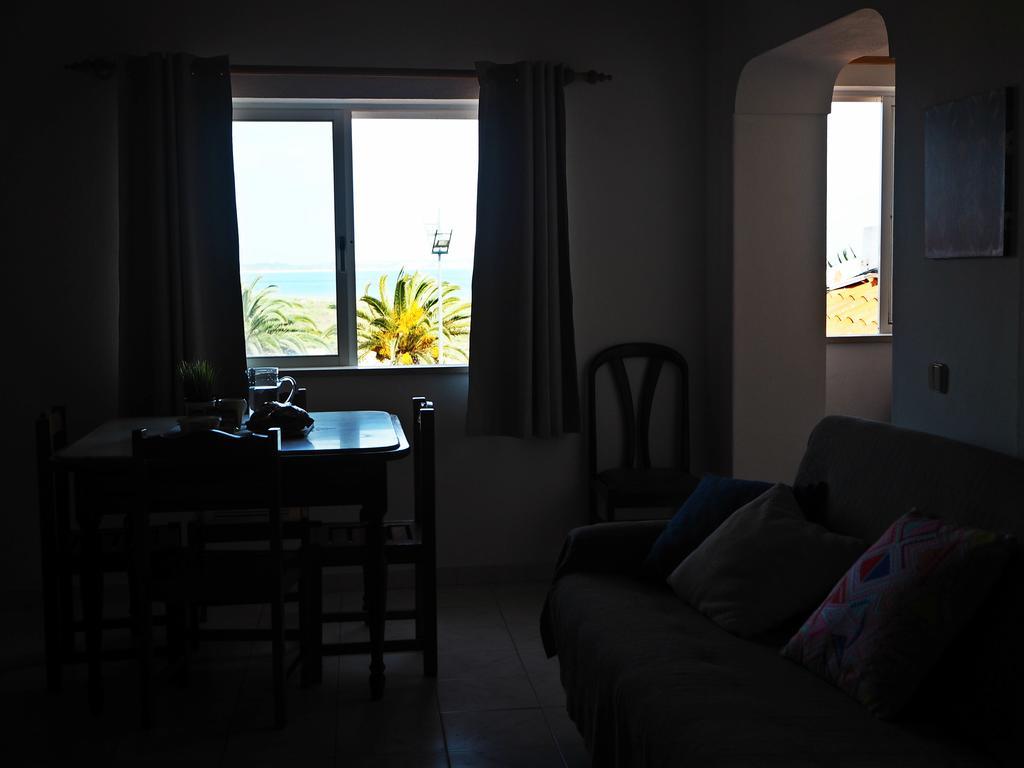 Ema'S Beach And Nightlife House Apartment Lagos Luaran gambar